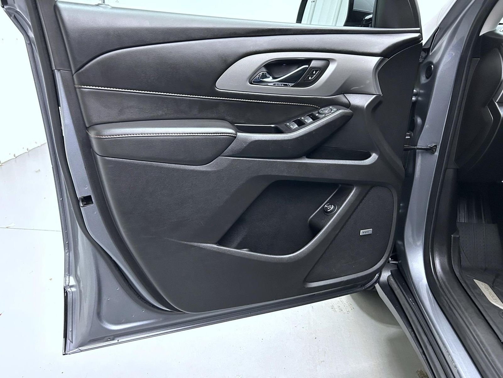 Used 2020 Gray Chevrolet RS image 9