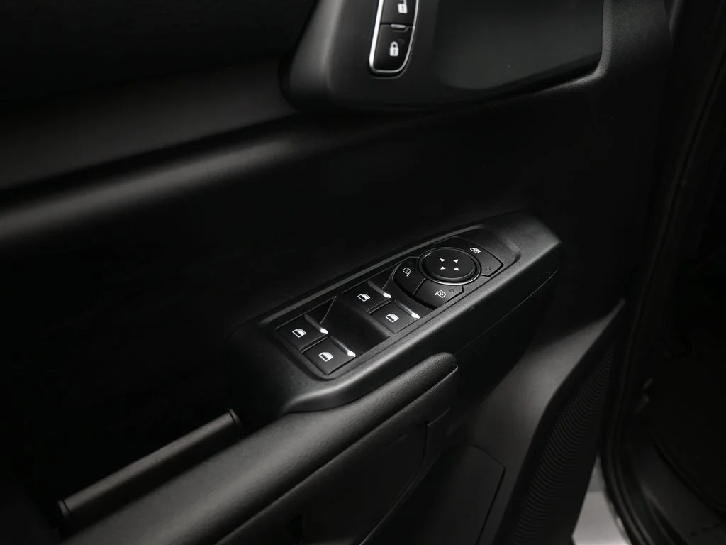 New 2025 Gray Ford XL image 9