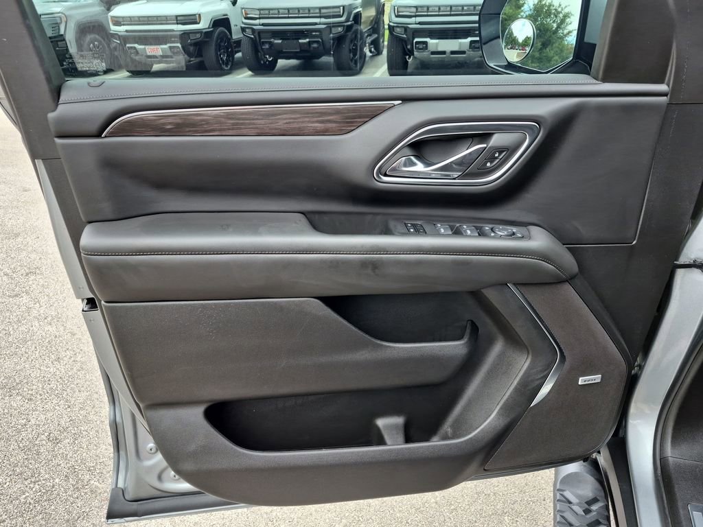 Used 2024 Sterling Gray Metallic Chevrolet Z71 image 19