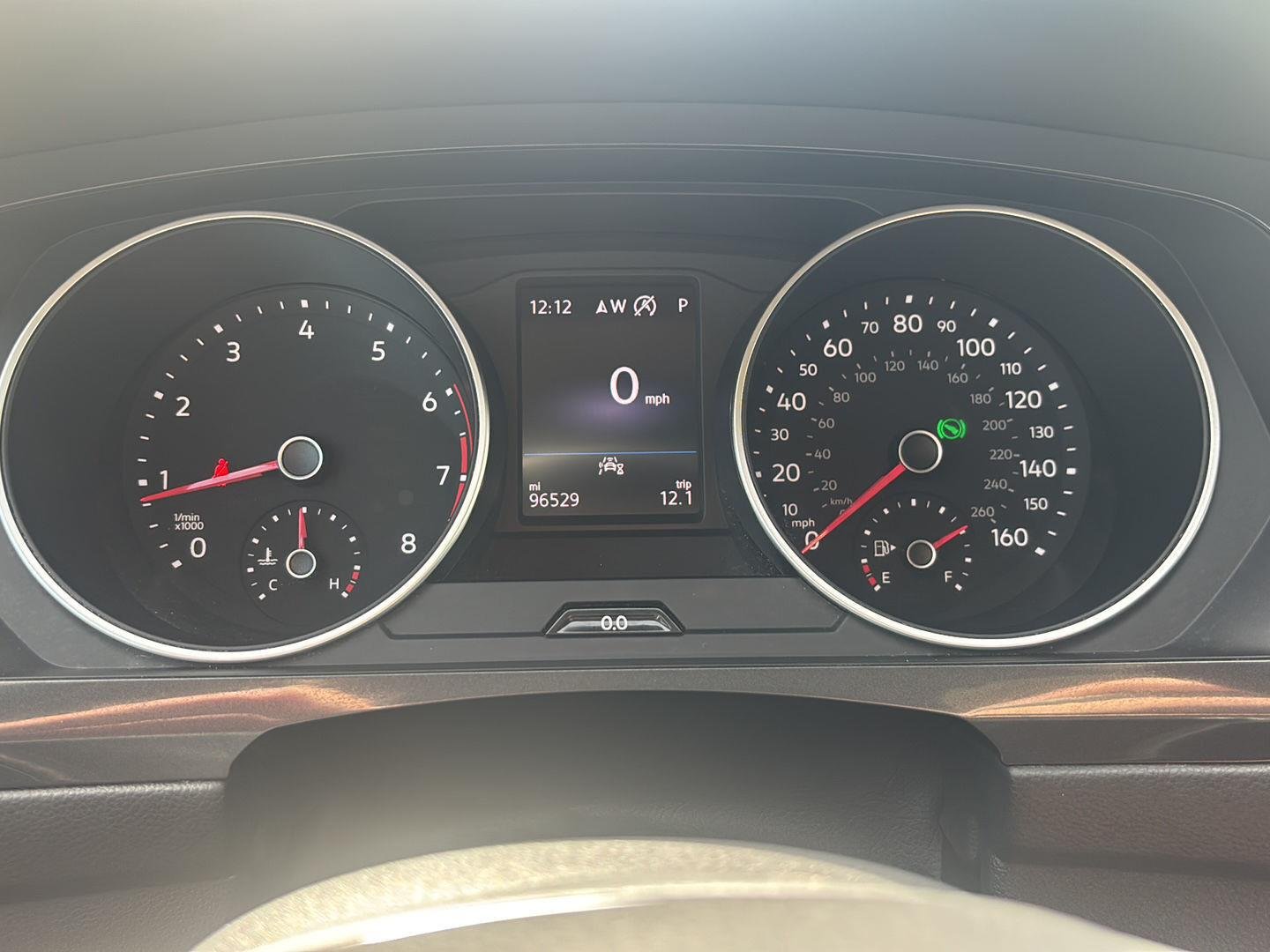 Used 2021 Platinum Gray Metallic Volkswagen SE image 17