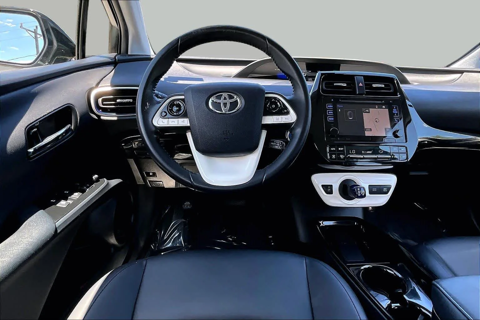 Used 2017 Sea Glass Pearl Toyota Three Touring image 6