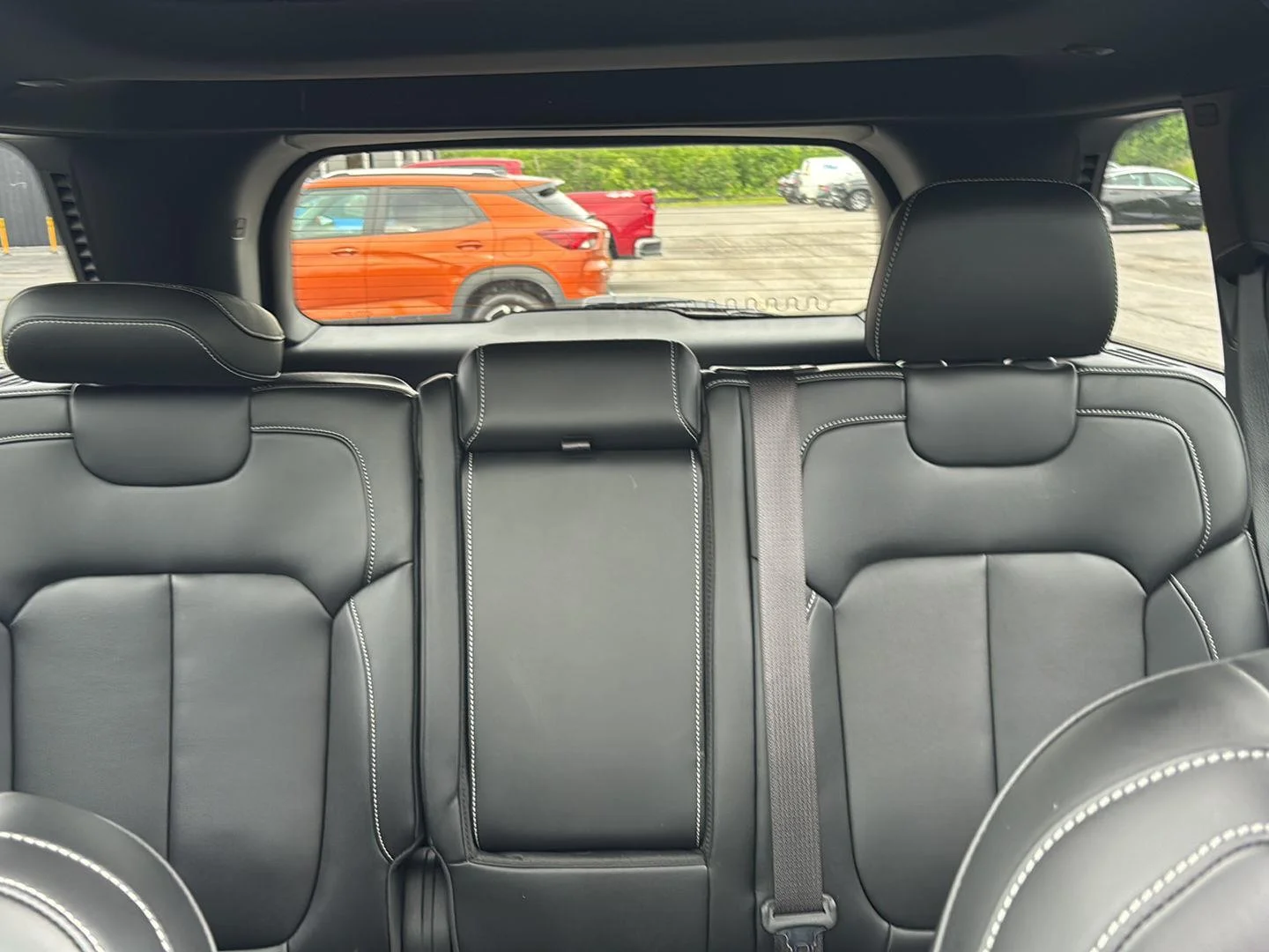 Used 2025 Silver Zynith Jeep Limited image 29