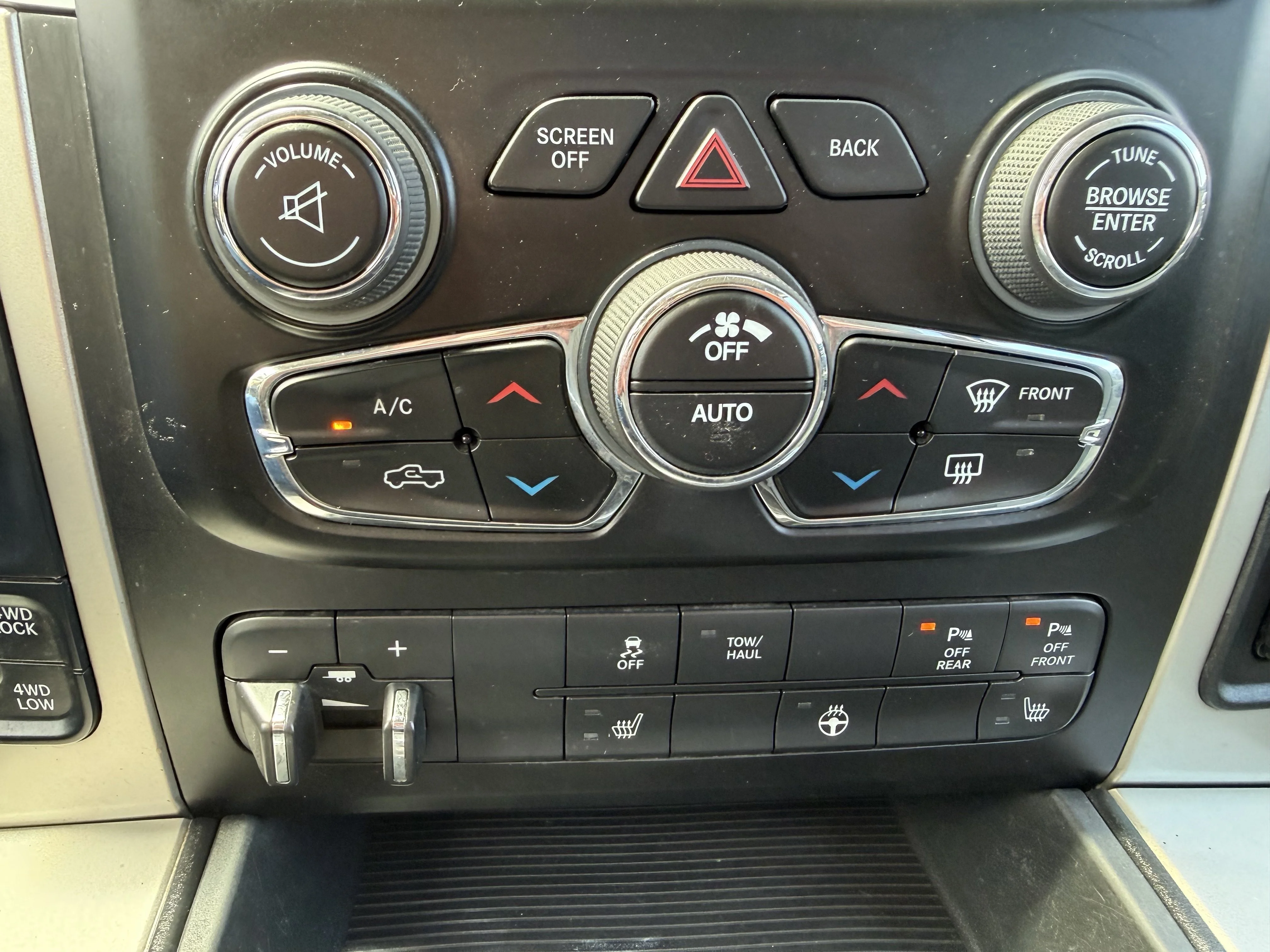 Used 2015 Maximum Steel Metallic Clearcoat Ram Outdoorsman image 18