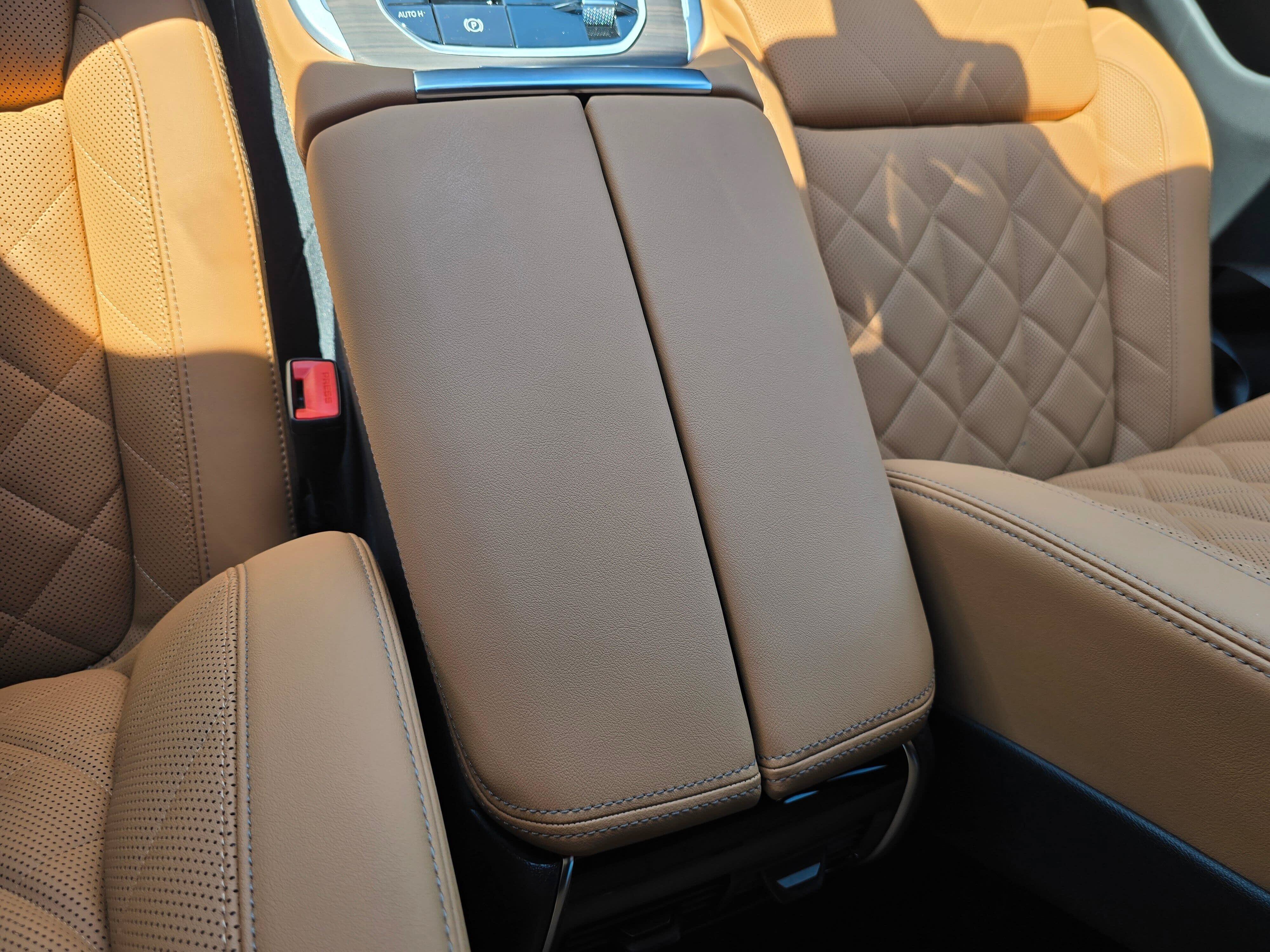 New 2026 Brooklyn Grey Metallic BMW xDrive50e image 23