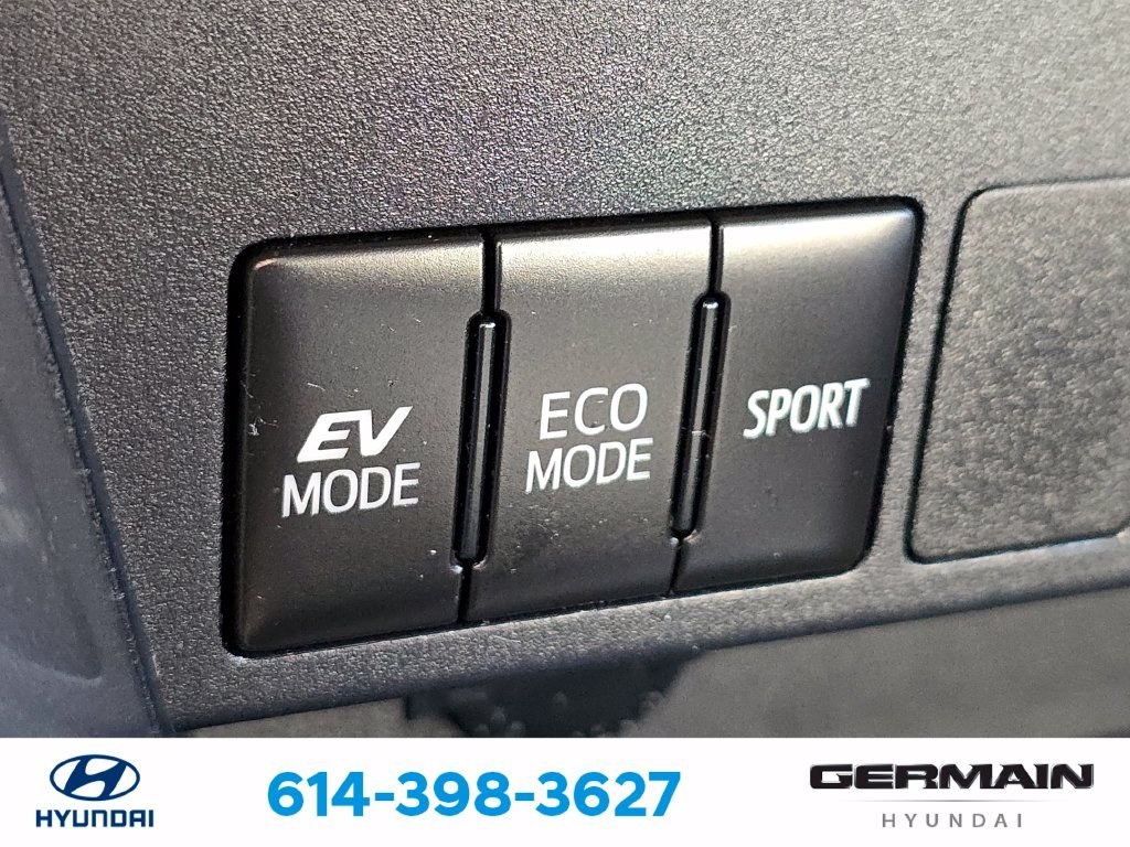 Used 2018 Blue Toyota XLE image 32