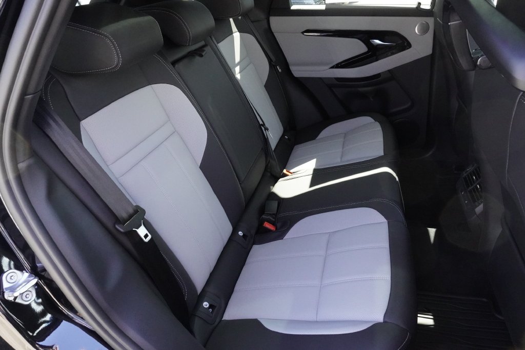 New 2026 Santorini Black Land Rover Hoxton Edition image 27