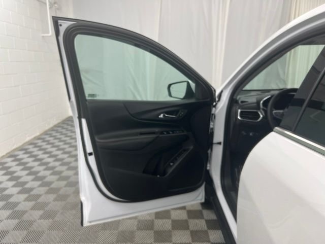 Used 2024 Beige Chevrolet Premier image 14