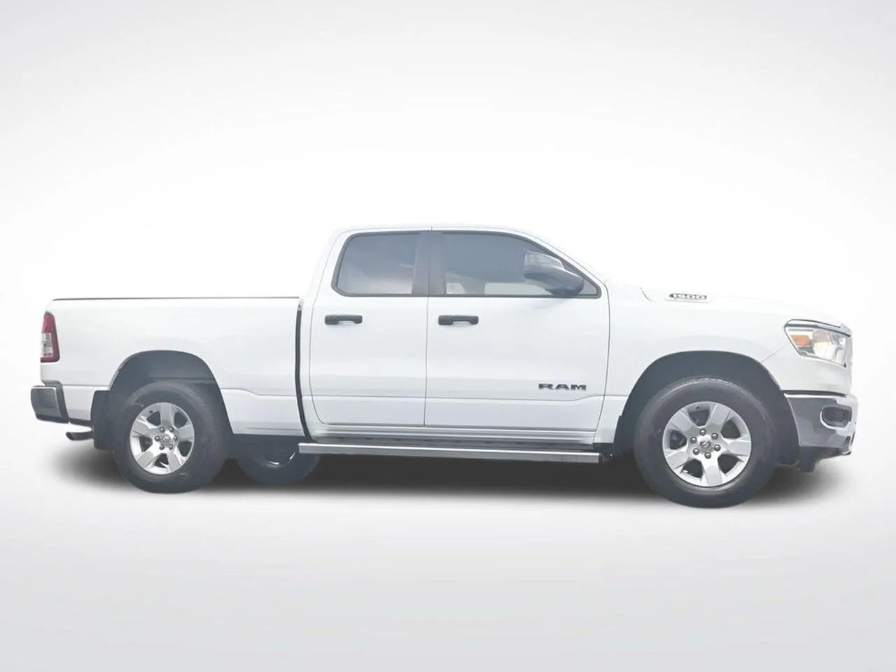Used 2023 White Ram Big Horn/Lone Star image 34
