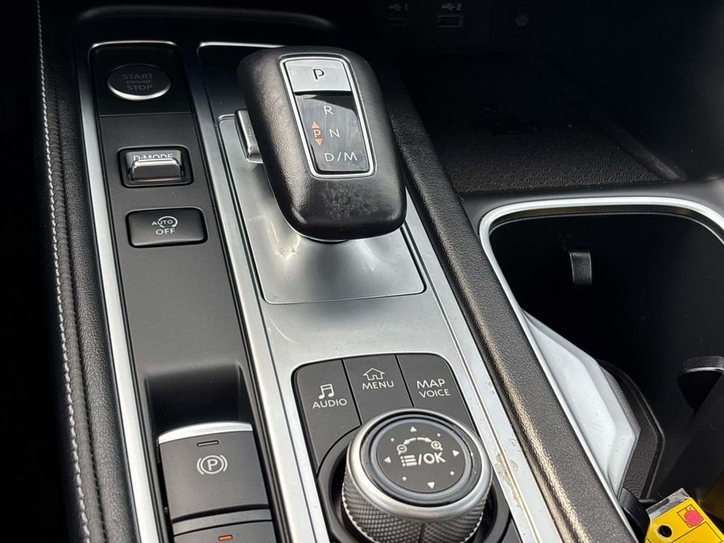 Certified Used 2023 Gray INFINITI LUXE image 26