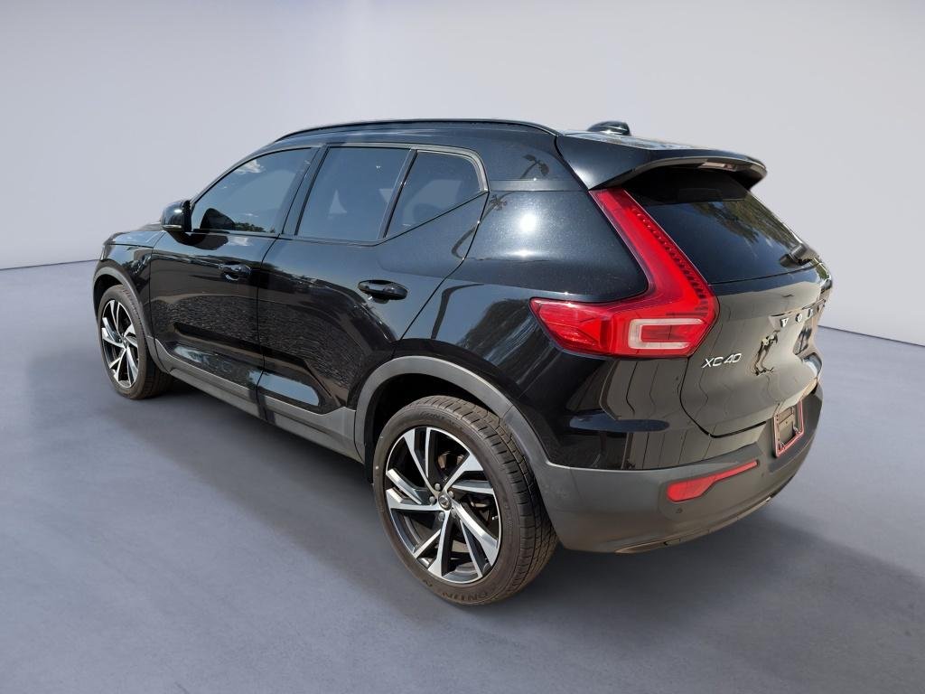 Used 2021 Black Stone Volvo R-Design image 4