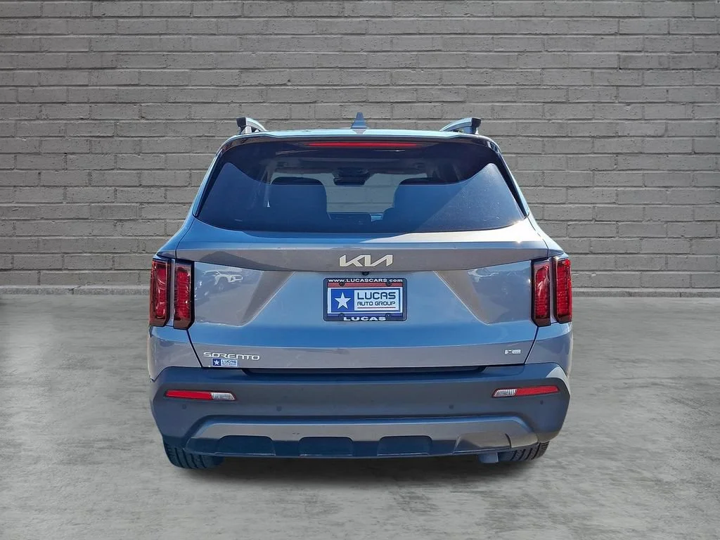 Used 2023 Silver Kia X-Line EX image 10