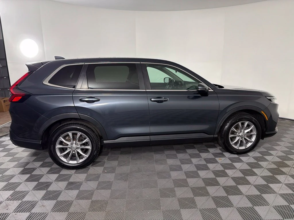 Used 2024  Honda EX image 9