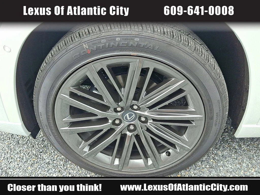 New 2026 Wind Chill Pearl Lexus Luxury image 4