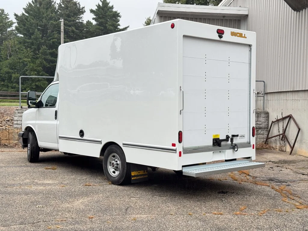 New 2026 Summit White GMC 1WT image 6
