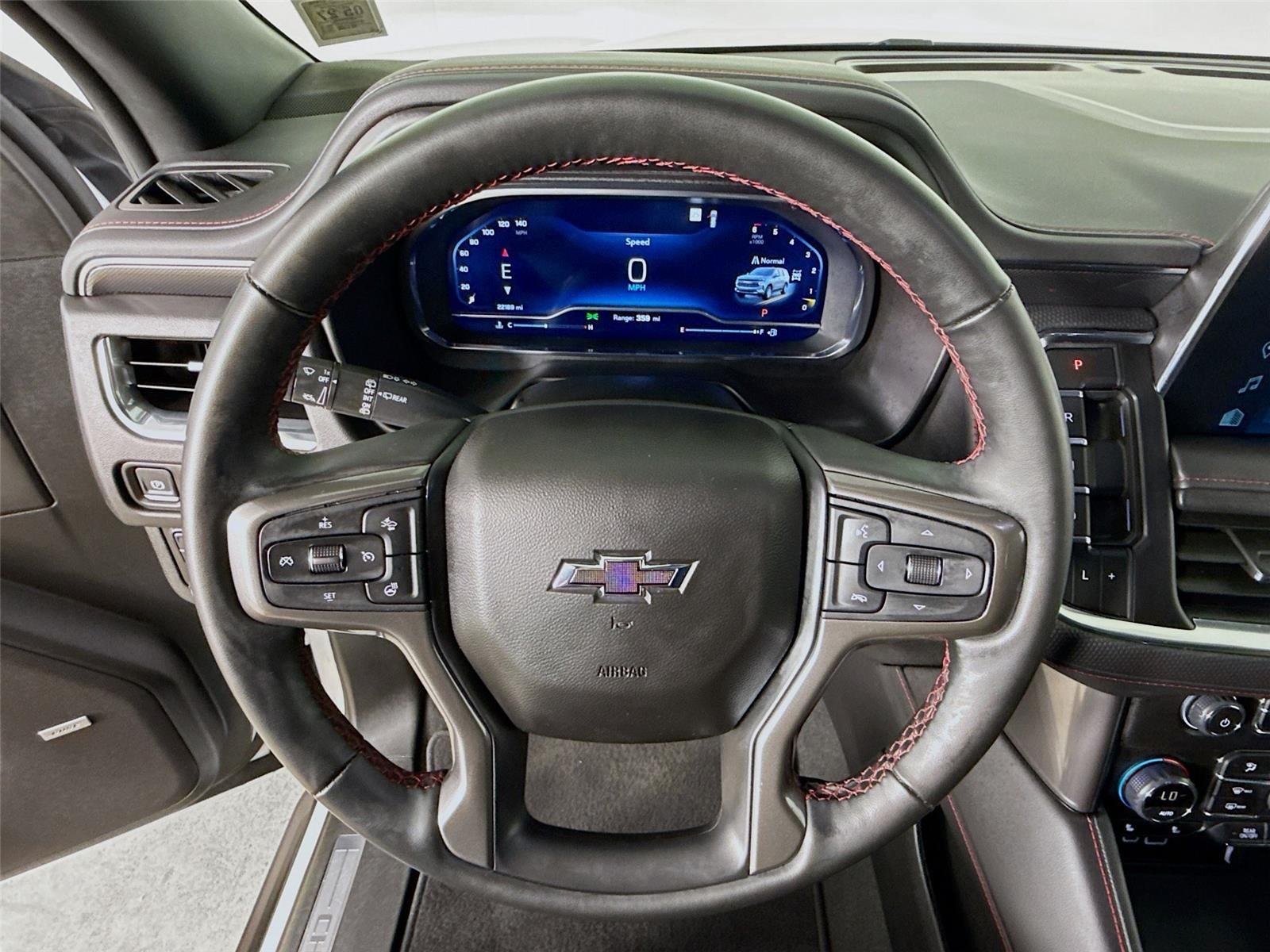 Used 2024 Summit White Chevrolet RST image 13