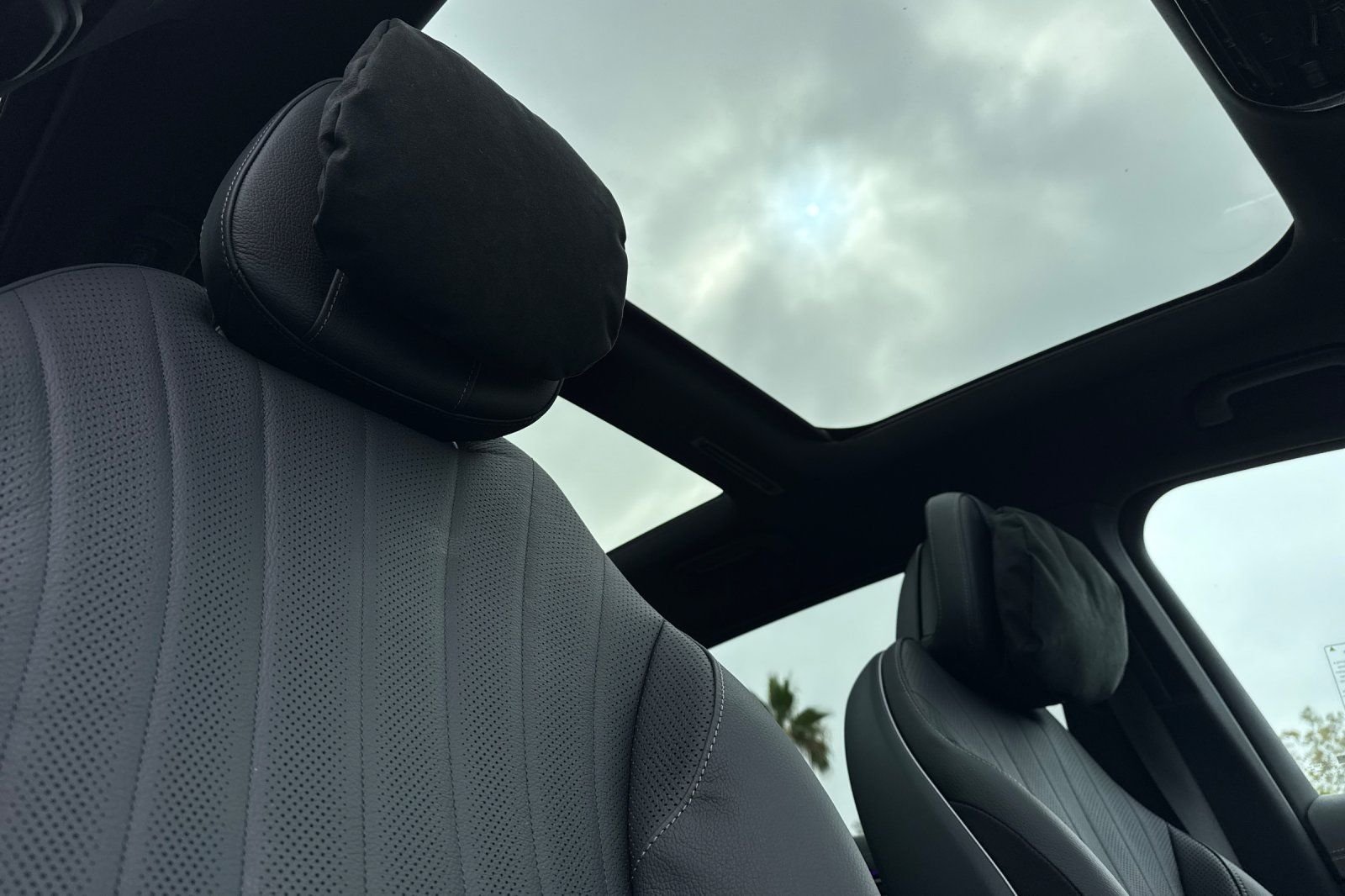 New 2026 Black Mercedes-Benz 400 image 35