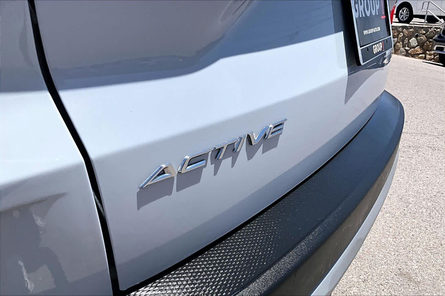 Used 2025 Space Silver Ford Active image 30