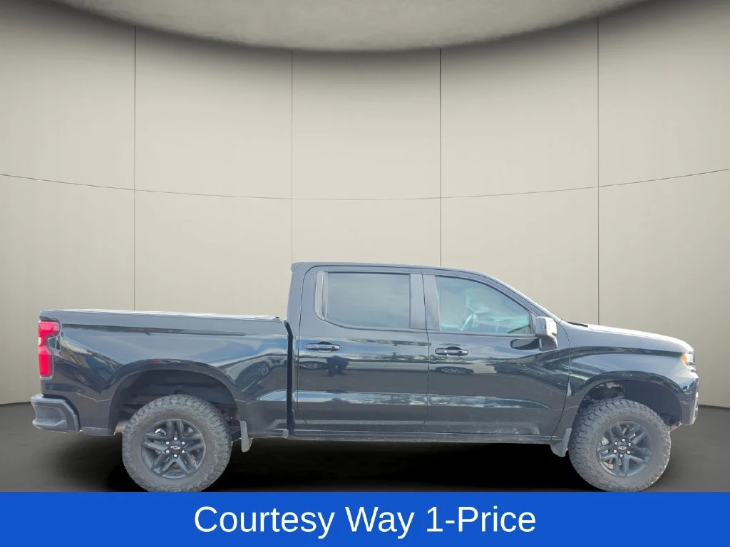 Used 2020 Black Chevrolet LT Trail Boss image 11