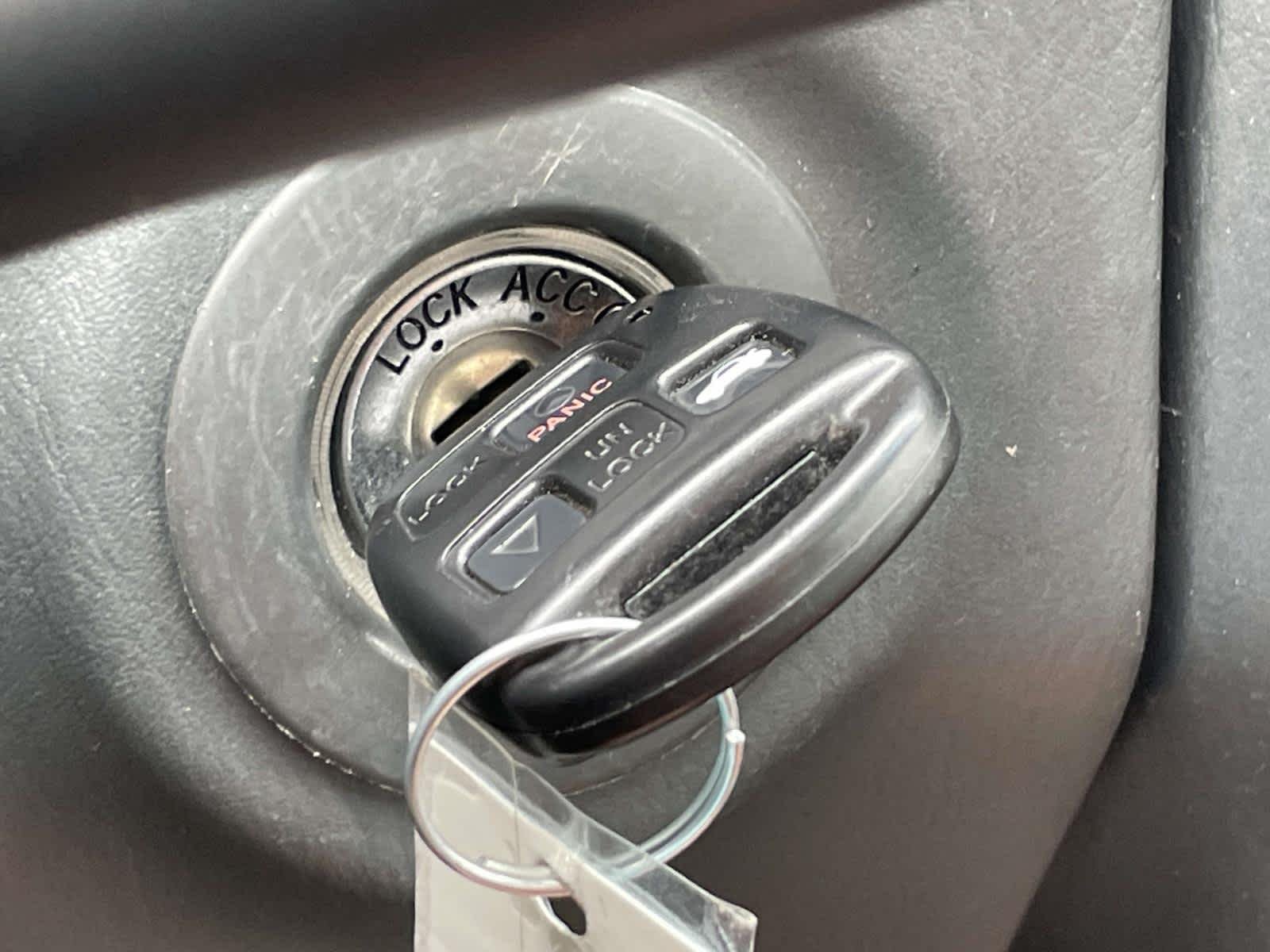 Used 1998 Silver Jade Pearl Lexus  image 4