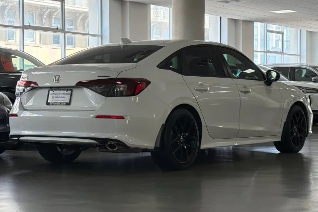 Used 2026 Platinum White Pearl Honda Sport image 5