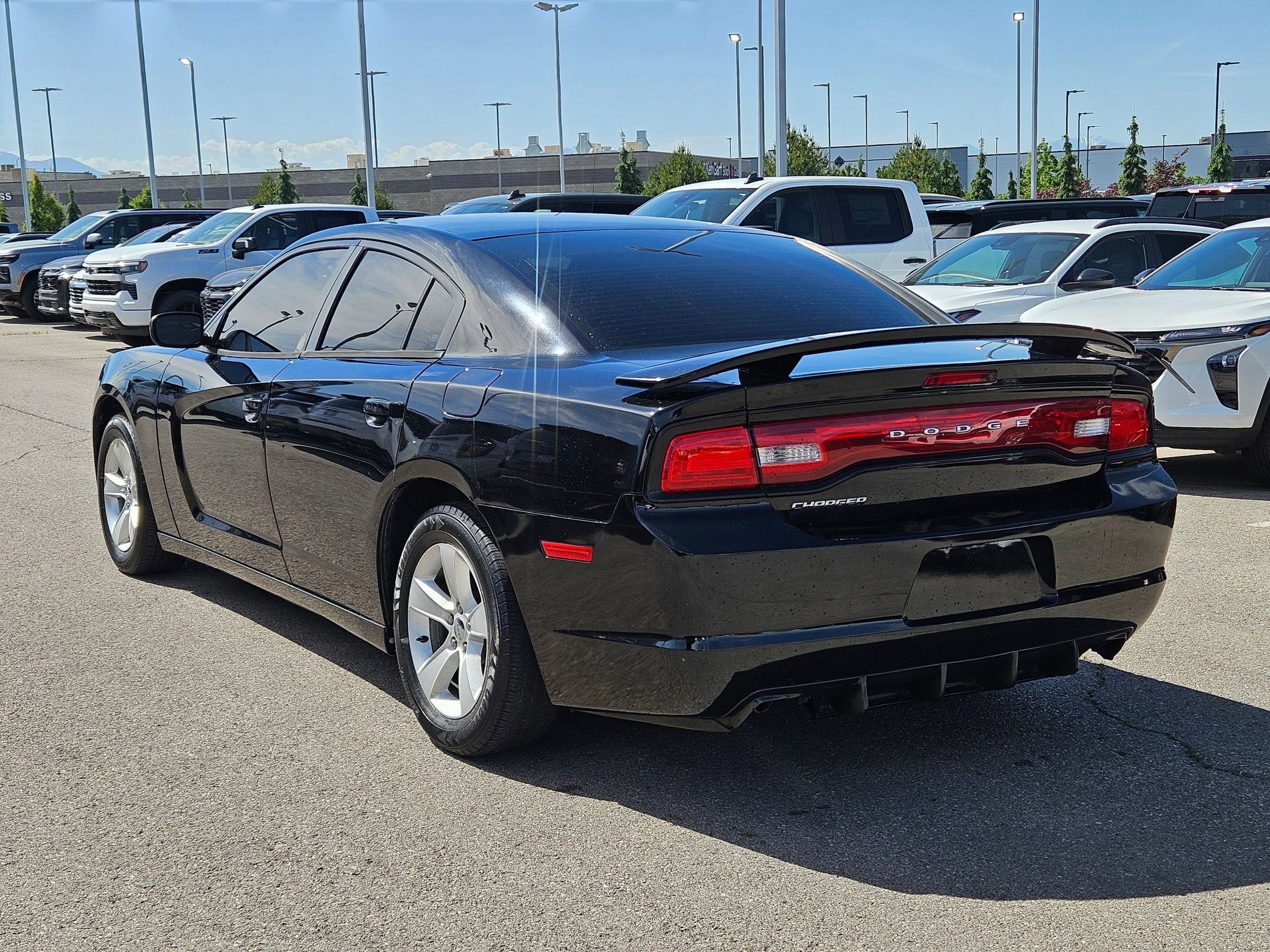 Used 2012 Pitch Black Dodge SE image 5