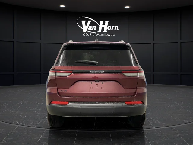 New 2026 Velvet Red Pearl-Coat Exterior Paint Jeep Altitude image 14