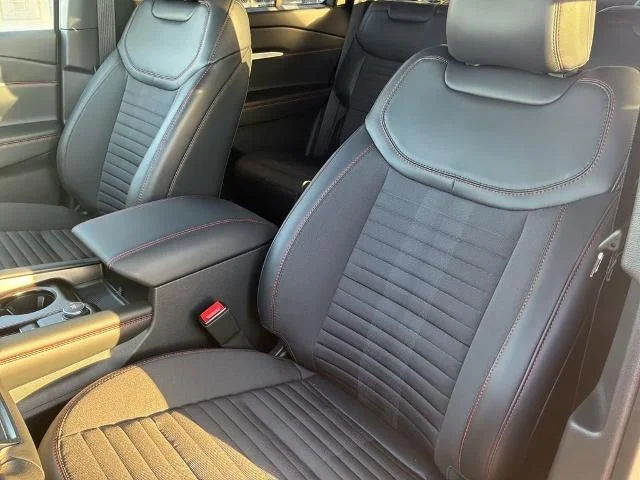 New 2026 Rapid Red Metallic Tinted Clearcoat Ford ST-Line image 35