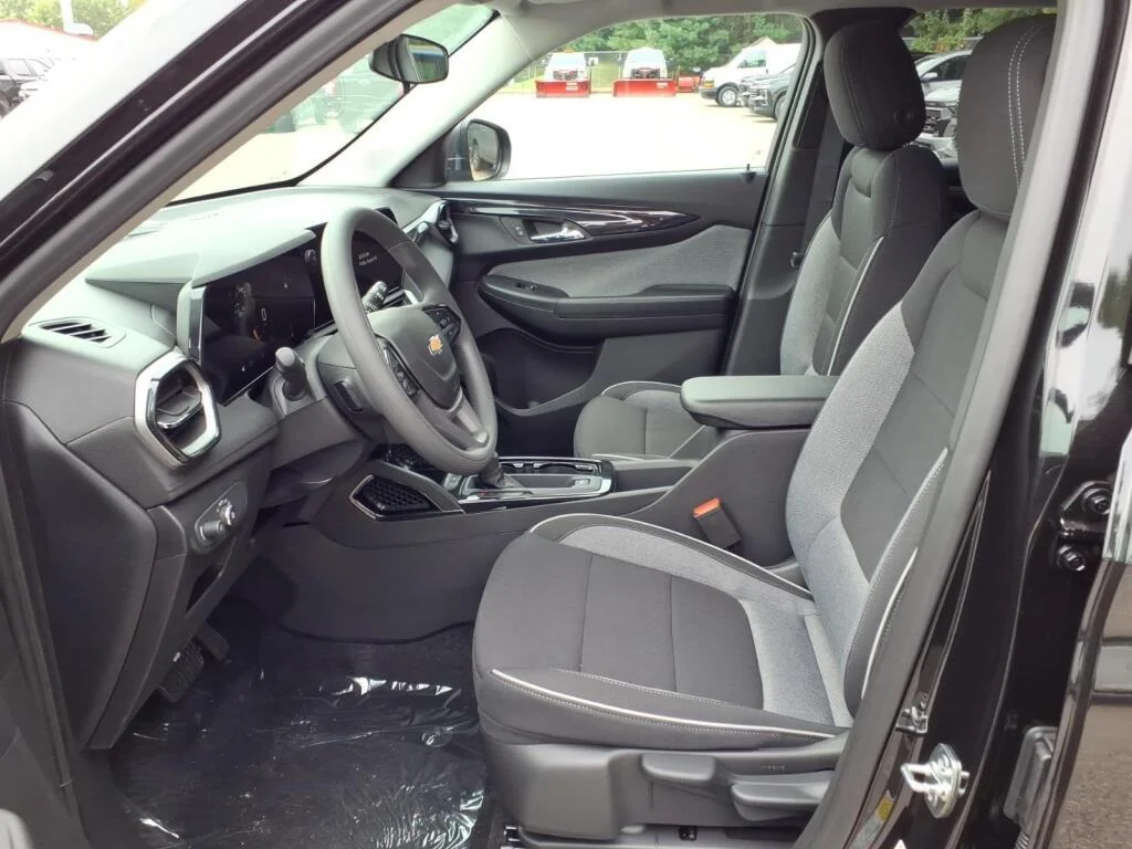 2026 Chevrolet Trailblazer LS - Photo 7