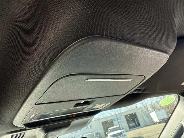 Used 2025 Black Ford Lariat image 25