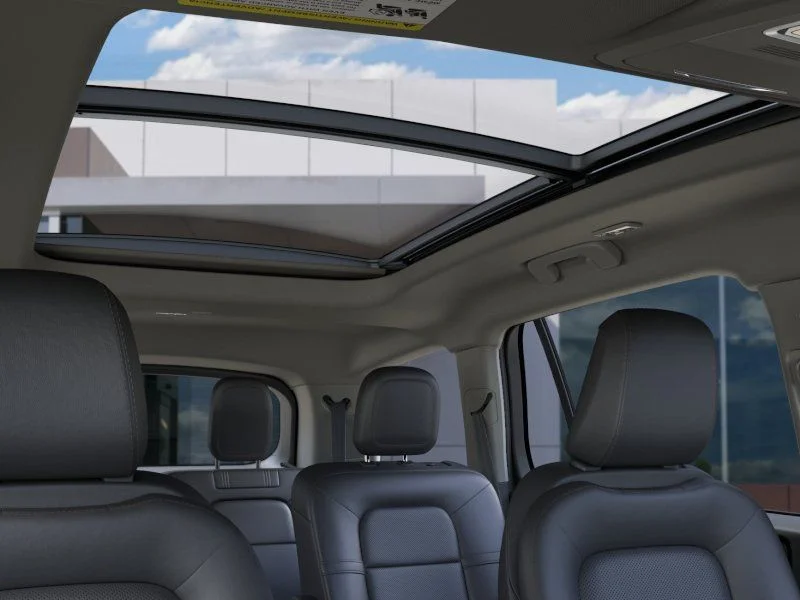 New 2026 Red Carpet Metallic Tinted Clearcoat Lincoln Premiere image 22