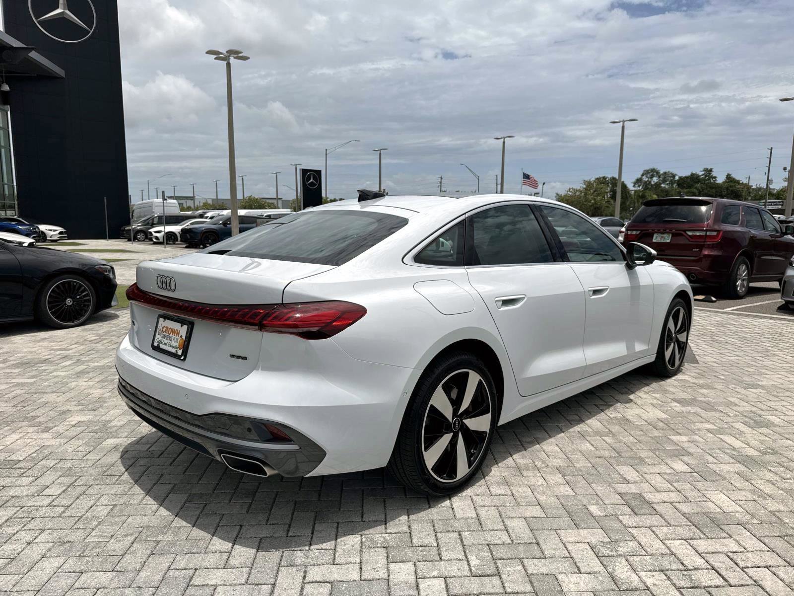 Used 2025 Glacier White Metallic Audi 2.0T Premium Plus image 5