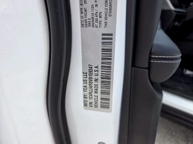 New 2027 Bright White Clear-Coat Paint Jeep Laredo Altitude image 19