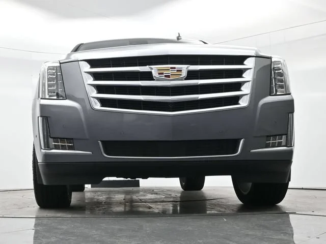 Used 2020 SATIN STEEL METALLIC Cadillac Premium Luxury image 26