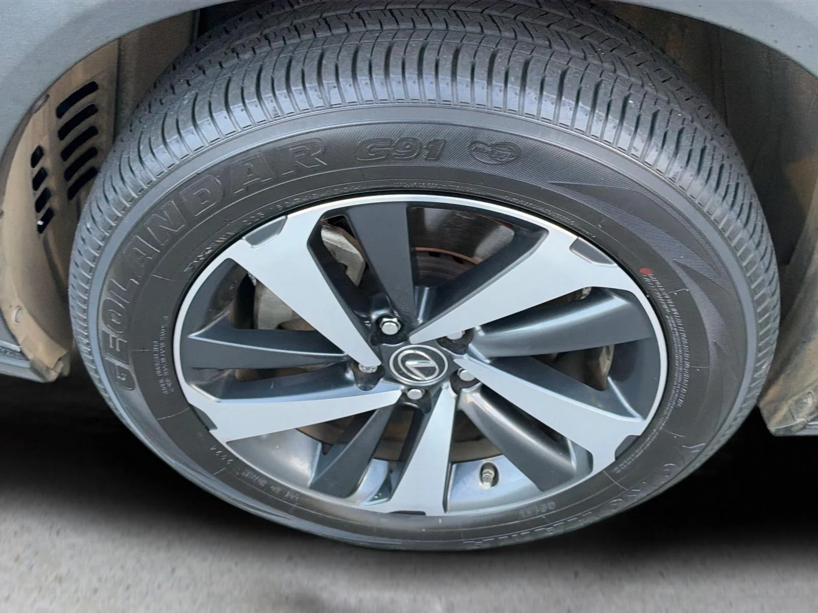 Used 2021  LEXUS  image 14