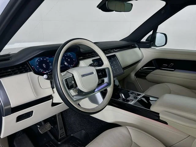 Certified Used 2023  Land Rover SE image 9