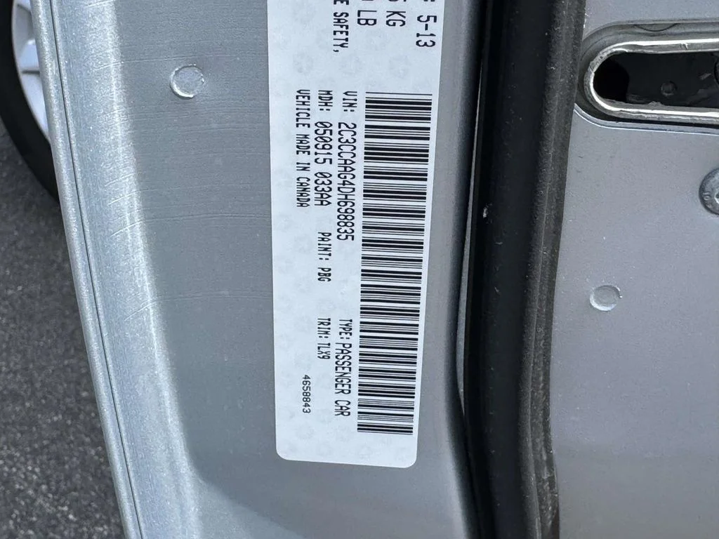2013 Chrysler 300 Base - Photo 30