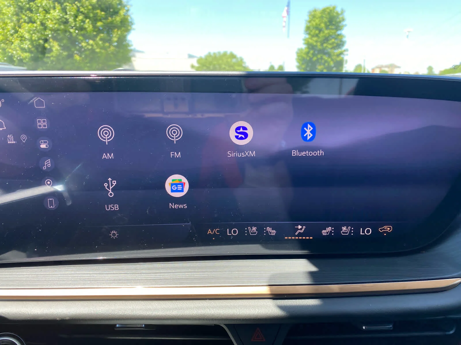 New 2026 Quartz Blue Metallic Buick Avenir image 18