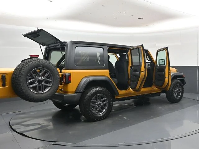 New 2026 Goldilocks Exterior Paint Jeep Sport S image 47