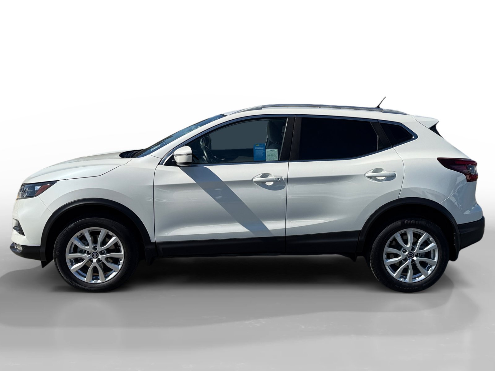Used 2021 Pearl White Tricoat NISSAN SV image 2