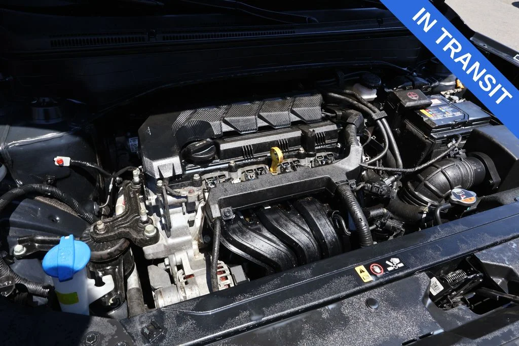 Used 2025 Onyx Black Hyundai SE image 39