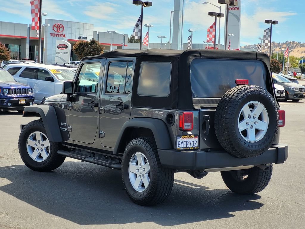 Used 2018 Gray Jeep Unlimited Sport image 6