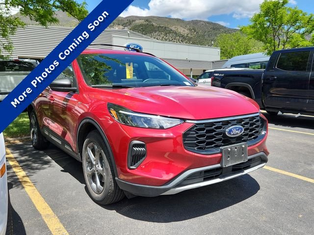 2025 Ford Escape ST-Line AWD's photo