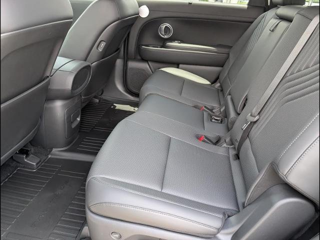 New 2026 Creamy White Hyundai SEL Premium 8P image 13