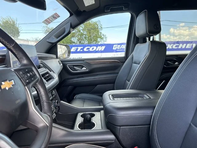 Used 2022 White Chevrolet Premier image 31