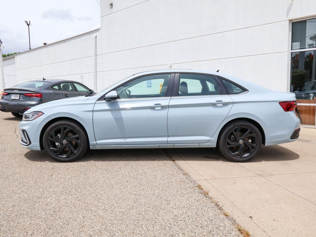 Certified Used 2026 Gray Volkswagen 1.5T SE image 2