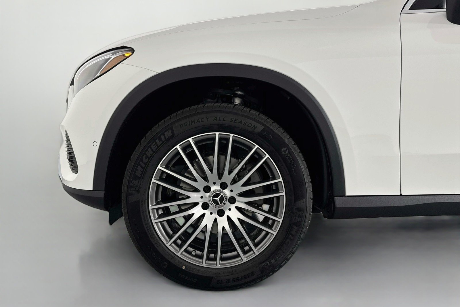 Certified Used 2026 Polar White Mercedes-Benz GLC 300 image 11