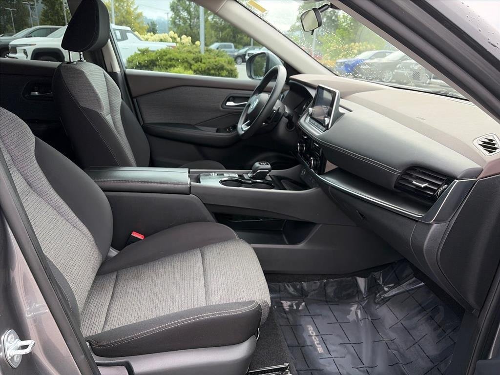 2021 Nissan Rogue SV - Photo 27