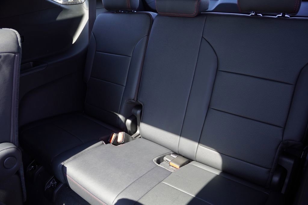 2026 Chevrolet Traverse Z71 - Photo 12