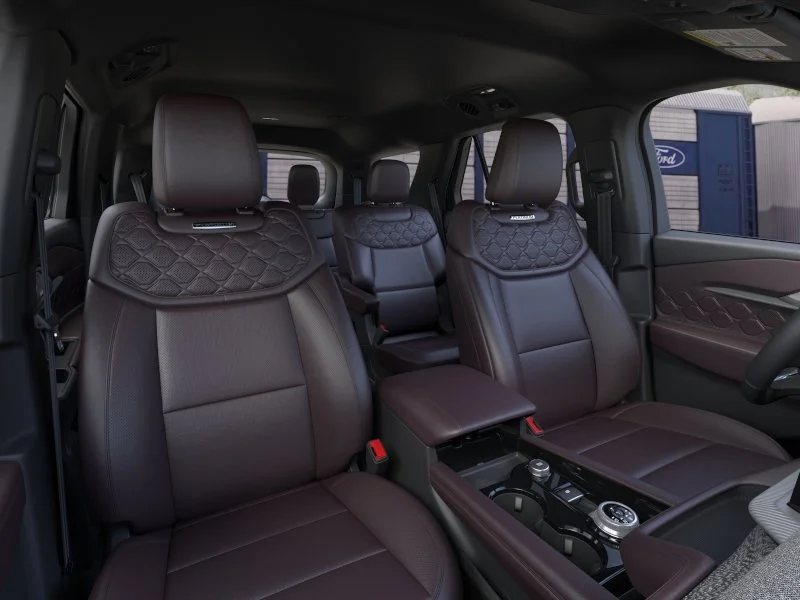 New 2026 Star White Metallic Tri-Coat Ford Platinum™ image 10