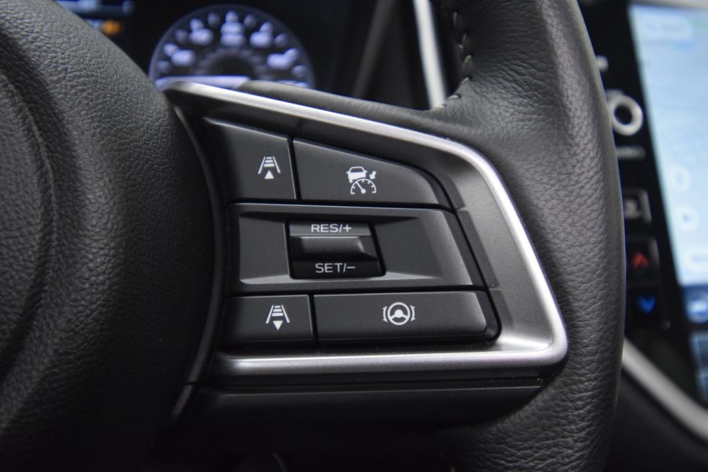Used 2025 Crystal White Pearl Subaru Limited image 35